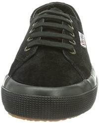 schwarze Turnschuhe von Superga