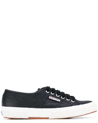 schwarze Turnschuhe von Superga