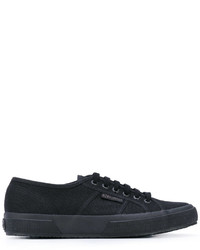 schwarze Turnschuhe von Superga