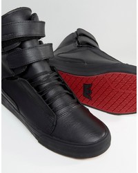 schwarze Turnschuhe von Supra