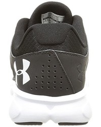 schwarze Turnschuhe von Under Armour