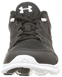 schwarze Turnschuhe von Under Armour