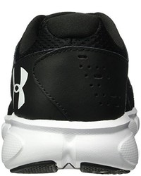 schwarze Turnschuhe von Under Armour