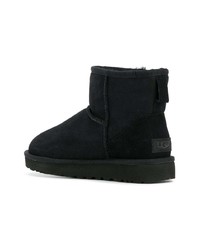 schwarze Ugg Stiefel von UGG Australia