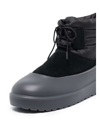 schwarze Ugg Stiefel von UGG