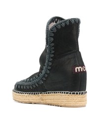 schwarze Ugg Stiefel von Mou