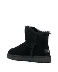 schwarze Ugg Stiefel von UGG Australia