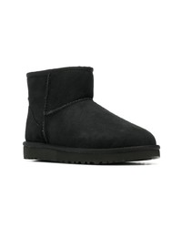 schwarze Ugg Stiefel von UGG Australia