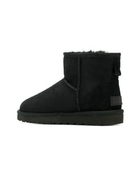 schwarze Ugg Stiefel von UGG Australia