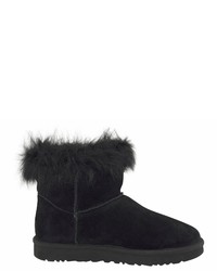 schwarze Ugg Stiefel von UGG