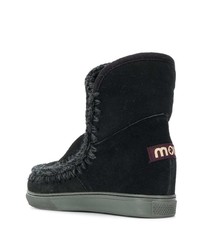 schwarze Ugg Stiefel von Mou