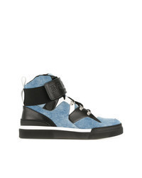 schwarze und blaue hohe Sneakers