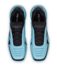 schwarze und blaue Sportschuhe von Prada