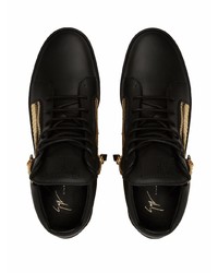 schwarze und goldene Leder niedrige Sneakers von Giuseppe Zanotti