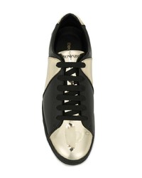 schwarze und goldene niedrige Sneakers von Emporio Armani