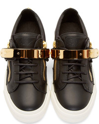 schwarze und goldene niedrige Sneakers von Giuseppe Zanotti