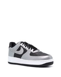 schwarze und silberne Leder niedrige Sneakers von Nike