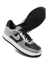 schwarze und silberne Leder niedrige Sneakers von Nike