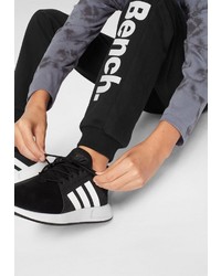 schwarze und weiße bedruckte Jogginghose von Bench