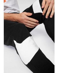 schwarze und weiße bedruckte Jogginghose von Nike Sportswear