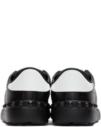 schwarze und weiße bedruckte Leder niedrige Sneakers von Valentino Garavani