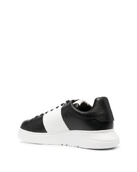 schwarze und weiße bedruckte Leder niedrige Sneakers von Emporio Armani