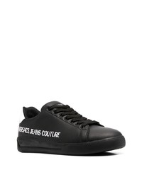 schwarze und weiße bedruckte Leder niedrige Sneakers von VERSACE JEANS COUTURE