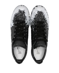 schwarze und weiße bedruckte Leder niedrige Sneakers von Maison Margiela
