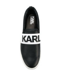 schwarze und weiße bedruckte Slip-On Sneakers aus Leder von Karl Lagerfeld