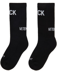 schwarze und weiße bedruckte Socken von Vetements