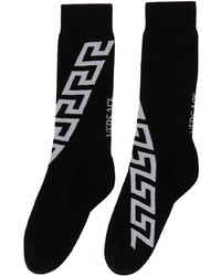 schwarze und weiße bedruckte Socken von Versace