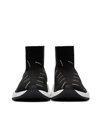 schwarze und weiße bedruckte Sportschuhe von Balenciaga