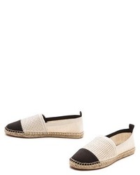 schwarze und weiße Espadrilles von Rebecca Minkoff