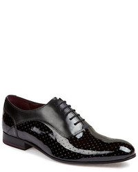 schwarze und weiße gepunktete Leder Oxford Schuhe
