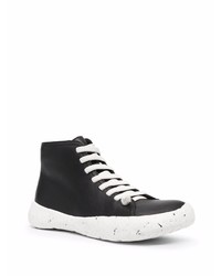 schwarze und weiße hohe Sneakers aus Leder von Camper