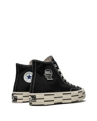 schwarze und weiße hohe Sneakers aus Segeltuch von Converse