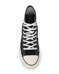 schwarze und weiße hohe Sneakers von Converse