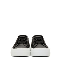 schwarze und weiße Leder niedrige Sneakers von Woman by Common Projects