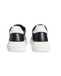 schwarze und weiße Leder niedrige Sneakers von Calvin Klein Jeans