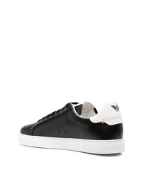 schwarze und weiße Leder niedrige Sneakers von Emporio Armani