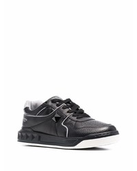 schwarze und weiße Leder niedrige Sneakers von Valentino Garavani