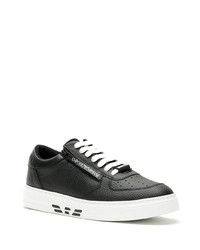 schwarze und weiße Leder niedrige Sneakers von Emporio Armani