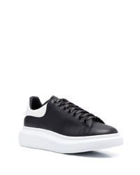 schwarze und weiße Leder niedrige Sneakers von Alexander McQueen