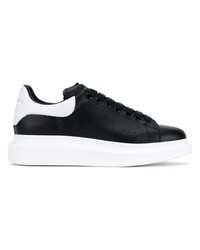 schwarze und weiße Leder niedrige Sneakers von Alexander McQueen