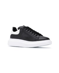 schwarze und weiße Leder niedrige Sneakers von Alexander McQueen