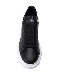 schwarze und weiße Leder niedrige Sneakers von Alexander McQueen