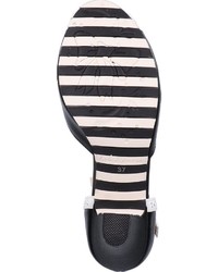 schwarze und weiße Leder Sandaletten von Lola Ramona