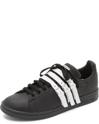 schwarze und weiße niedrige Sneakers von adidas