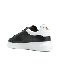 schwarze und weiße niedrige Sneakers von Emporio Armani