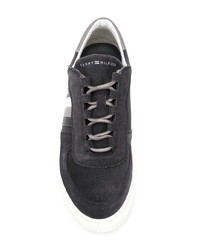 schwarze und weiße niedrige Sneakers von Tommy Hilfiger